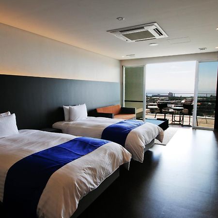 Transit Overnight Hotel 读谷村 外观 照片