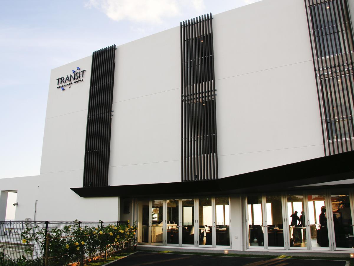 Transit Overnight Hotel 读谷村 外观 照片